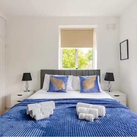 Spacious Two Bedroom Apartment In Battersea, Free Parking Λονδίνο Εξωτερικό φωτογραφία