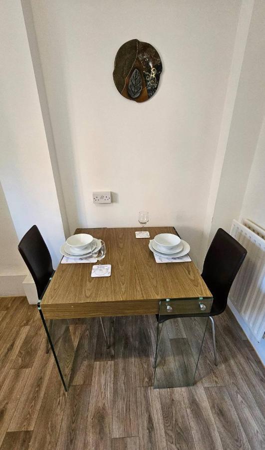 Spacious Two Bedroom Apartment In Battersea, Free Parking Λονδίνο Εξωτερικό φωτογραφία