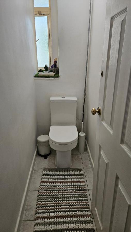 Spacious Two Bedroom Apartment In Battersea, Free Parking Λονδίνο Εξωτερικό φωτογραφία