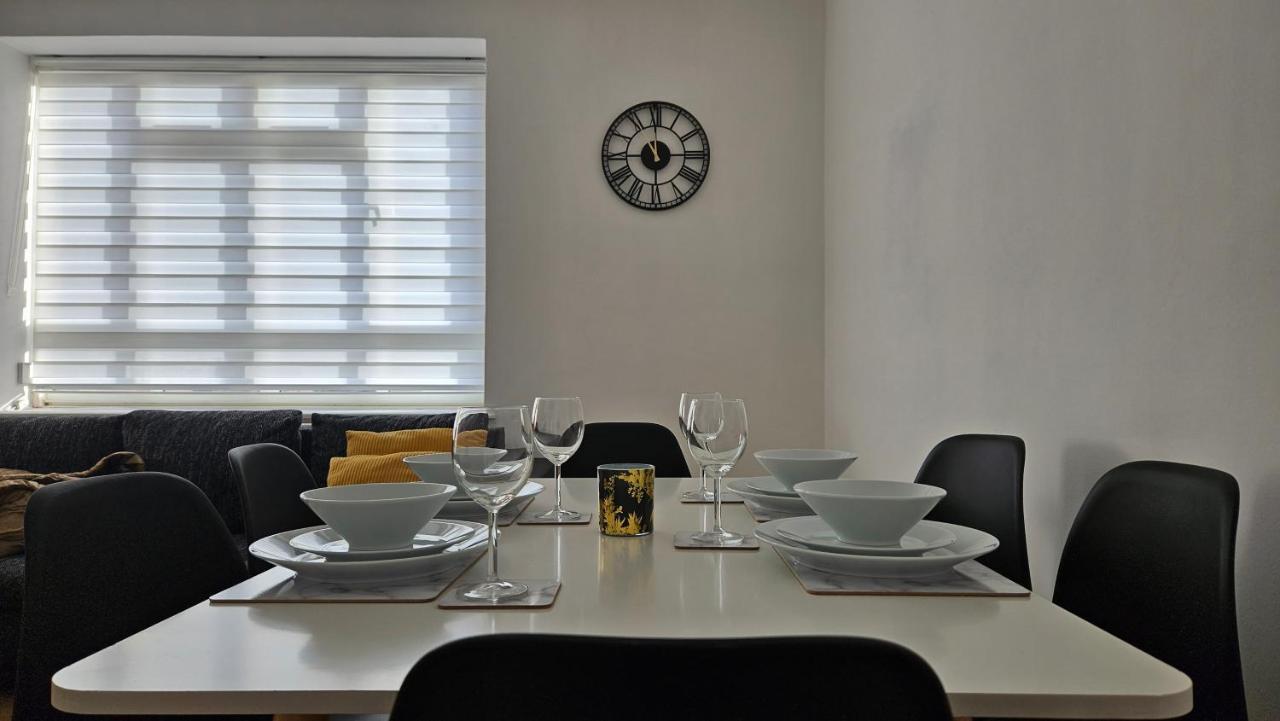 Spacious Two Bedroom Apartment In Battersea, Free Parking Λονδίνο Εξωτερικό φωτογραφία