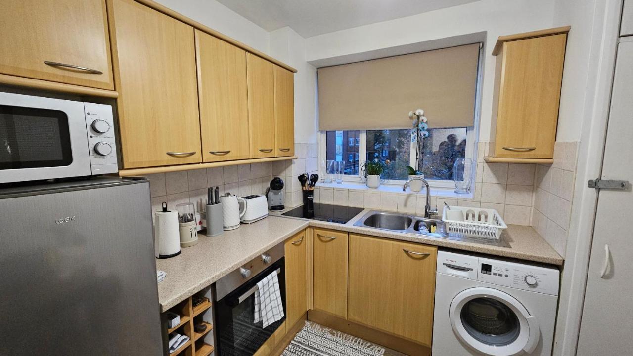 Spacious Two Bedroom Apartment In Battersea, Free Parking Λονδίνο Εξωτερικό φωτογραφία